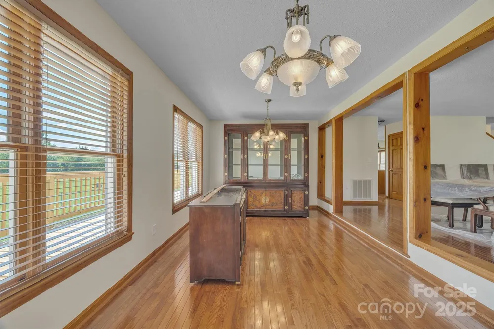 1144 Old Mountain Road Statesville, NC 28677
