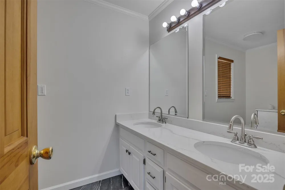 1144 Old Mountain Road Statesville, NC 28677