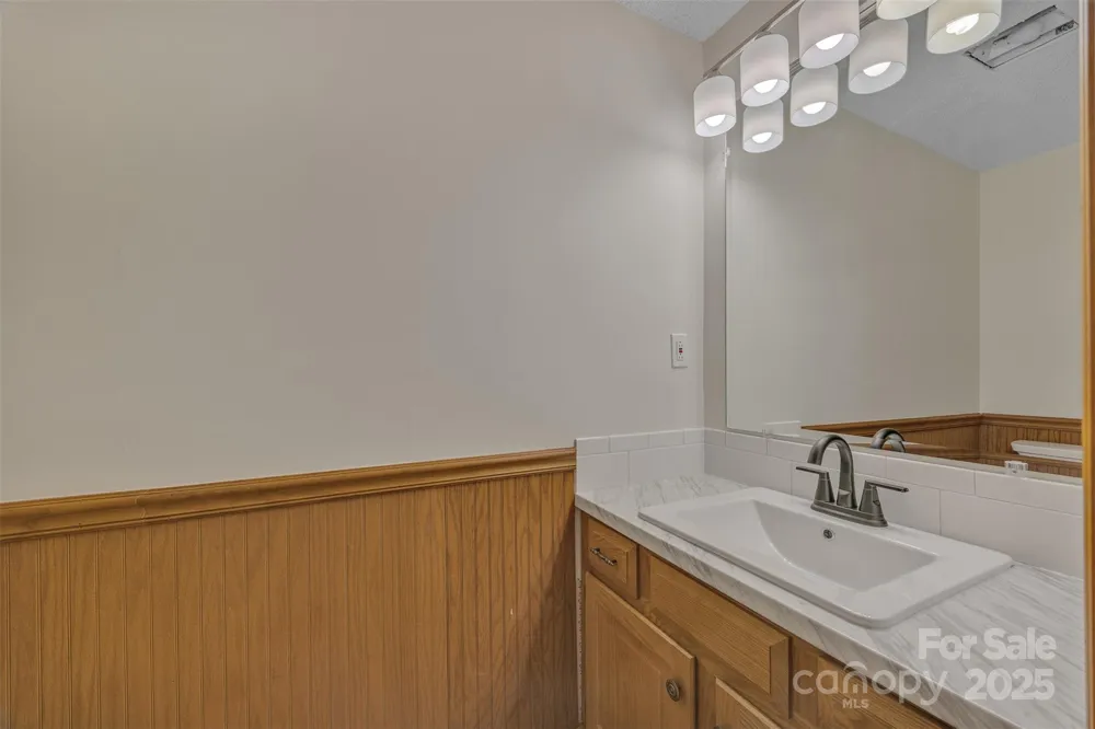 1144 Old Mountain Road Statesville, NC 28677