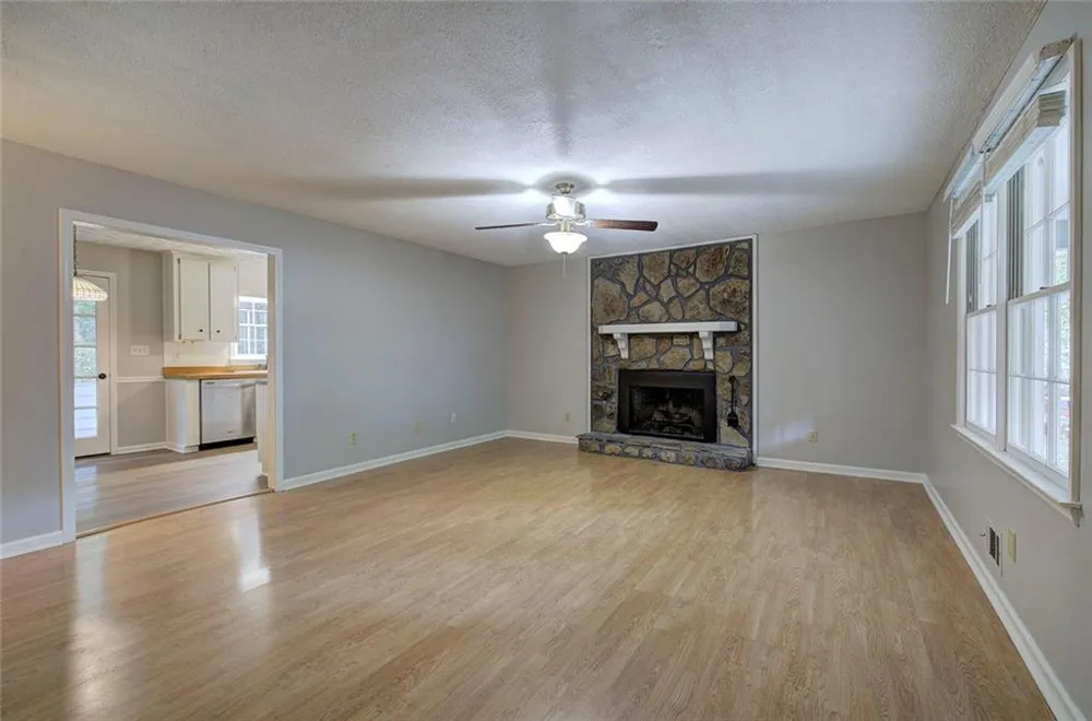 530 Cove Road Canton, GA 30114