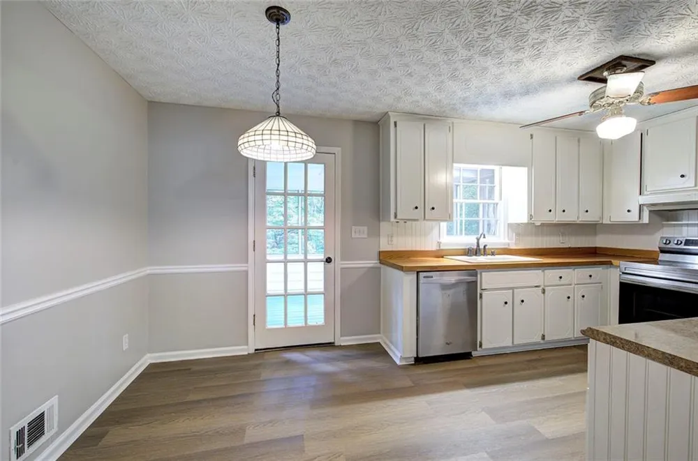 530 Cove Road Canton, GA 30114