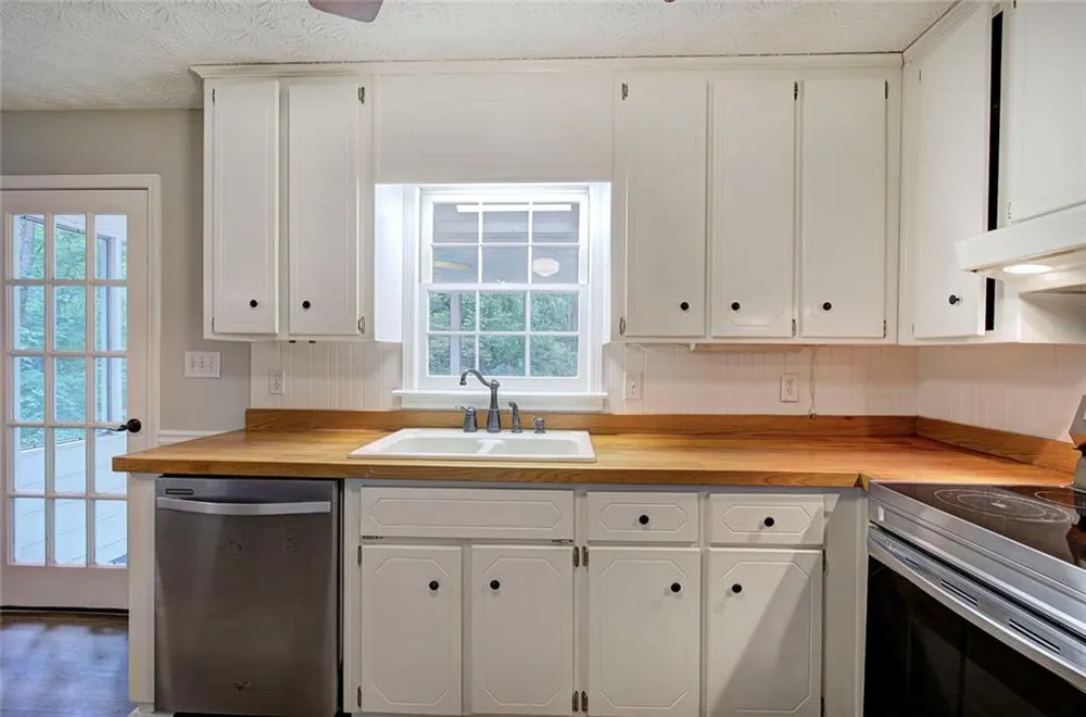 530 Cove Road Canton, GA 30114