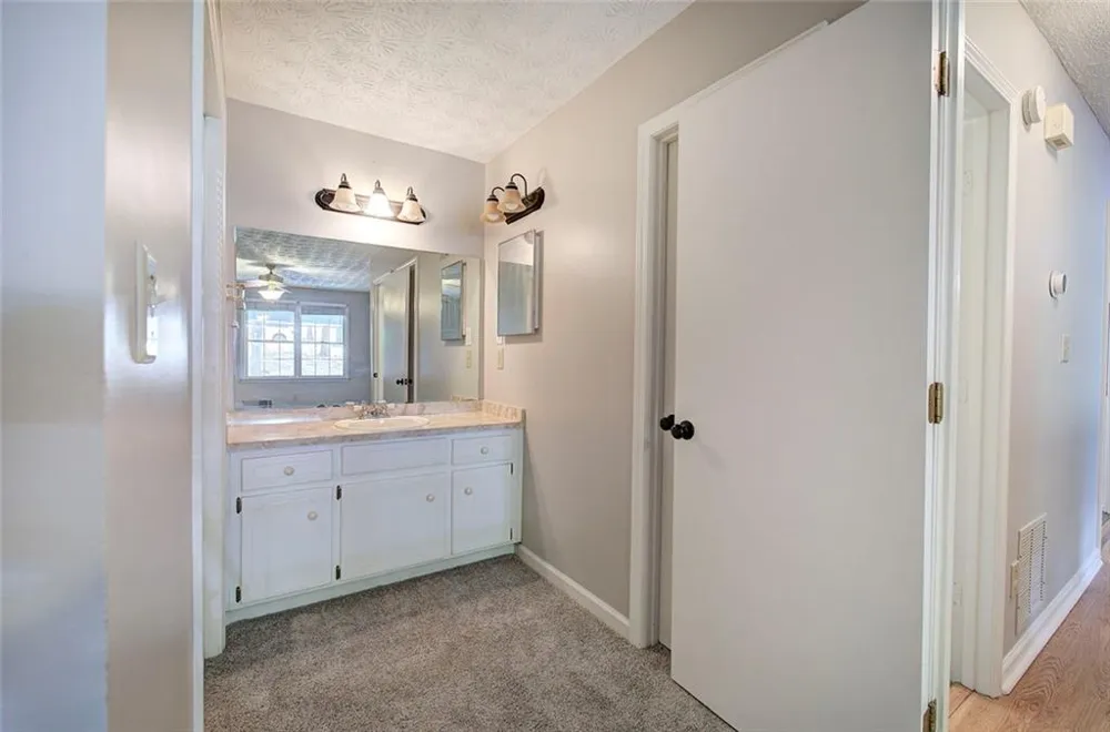530 Cove Road Canton, GA 30114