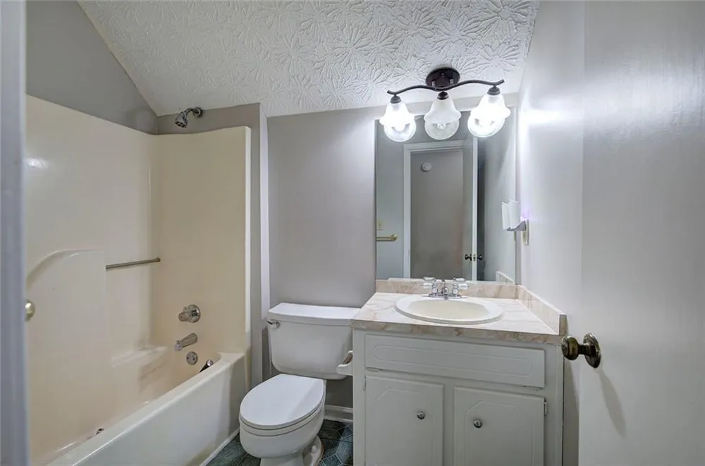 530 Cove Road Canton, GA 30114