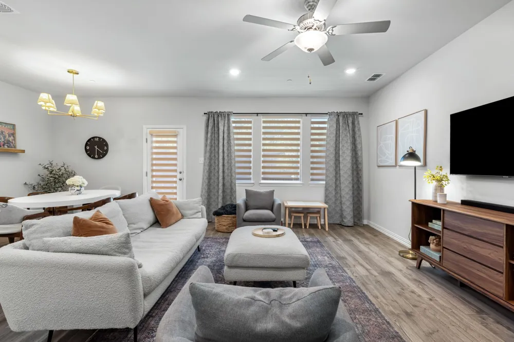 1234 Lamar Drive Lewisville, TX 75077