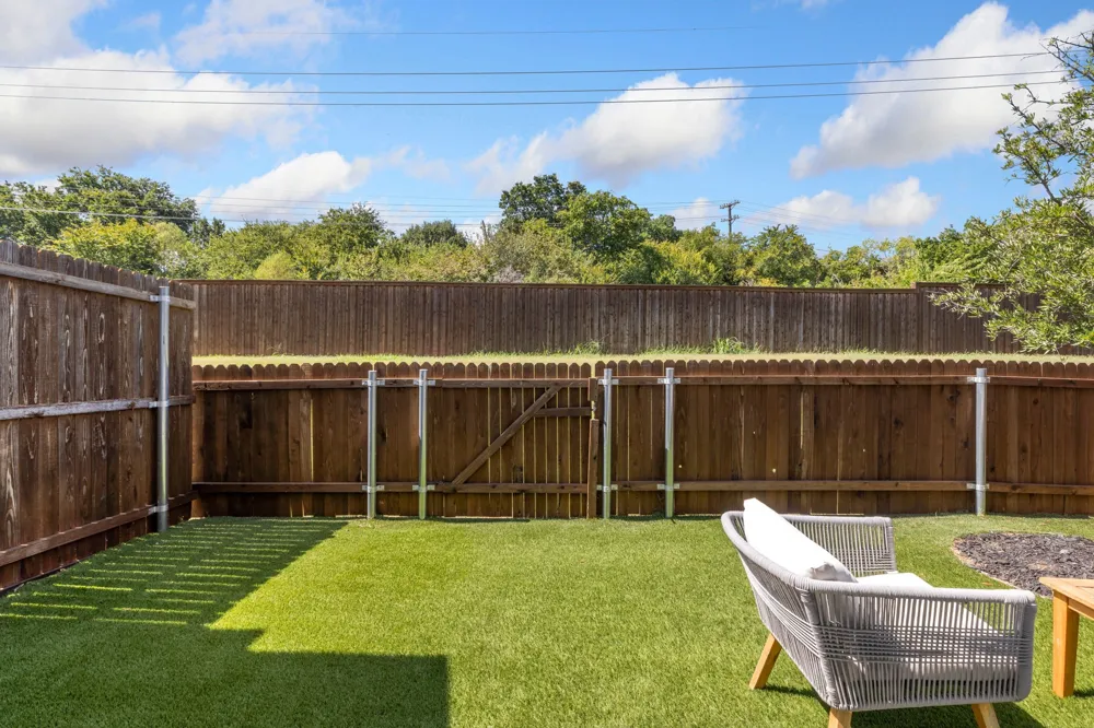 1234 Lamar Drive Lewisville, TX 75077