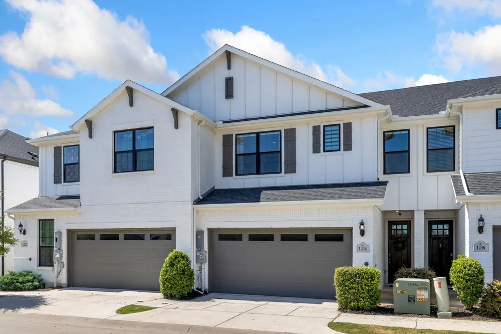 1234 Lamar Drive Lewisville, TX 75077