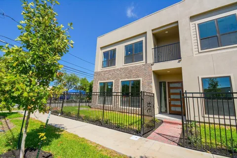 149 S 66 STREET