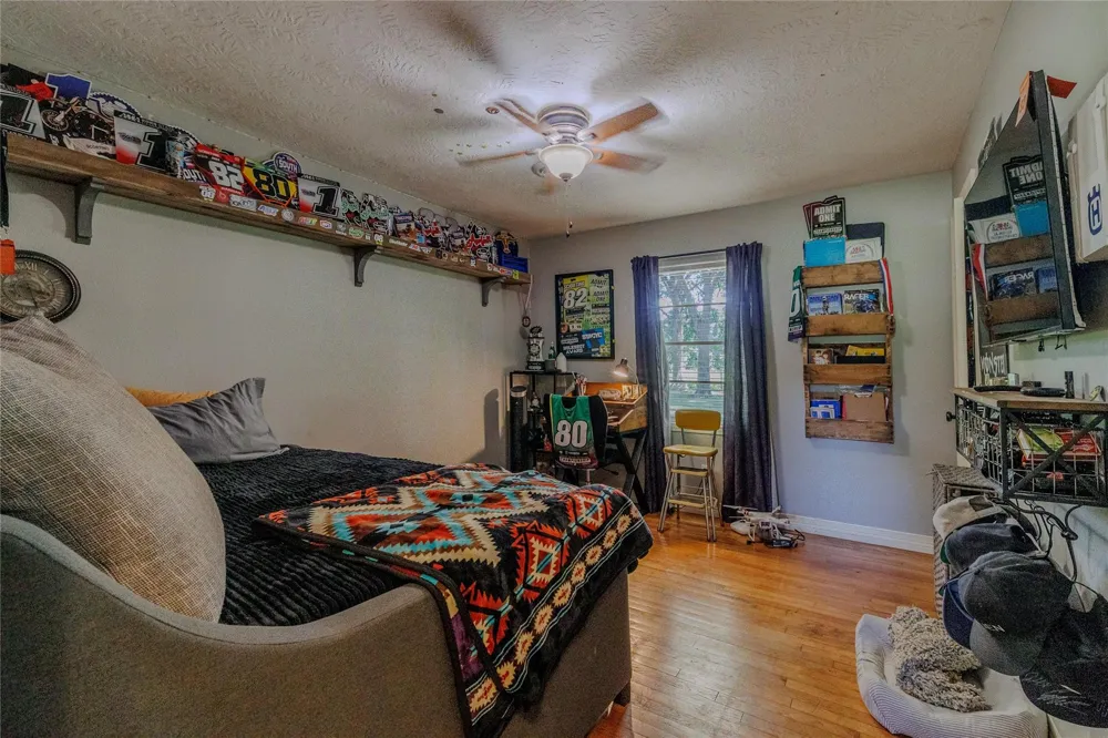 209 County Road 3187 Cleveland, TX 77327