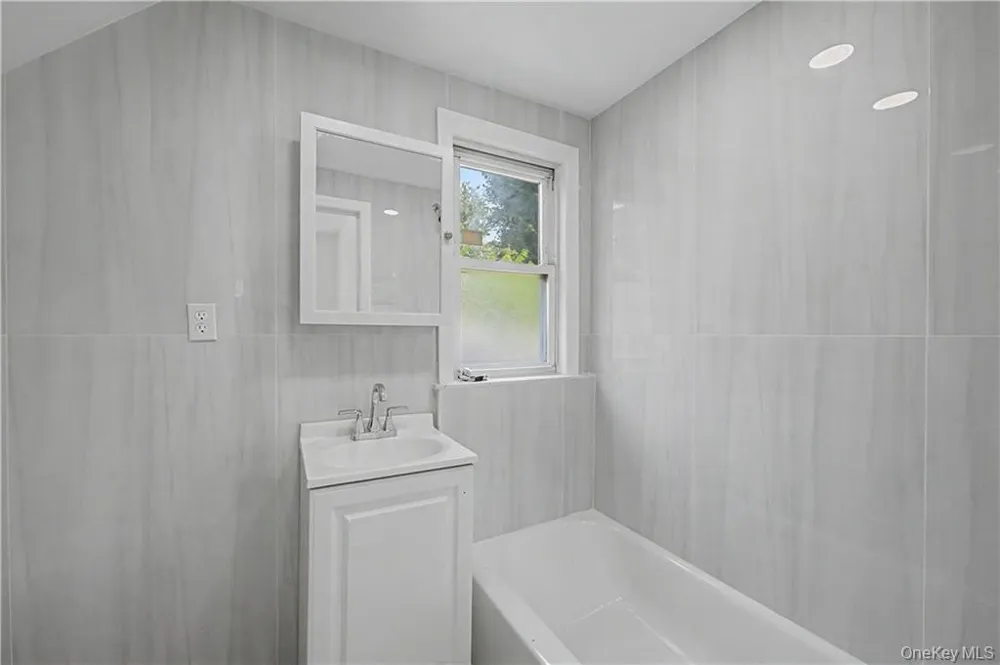145-37 179TH STREET Springfield Gardens, NY 11434
