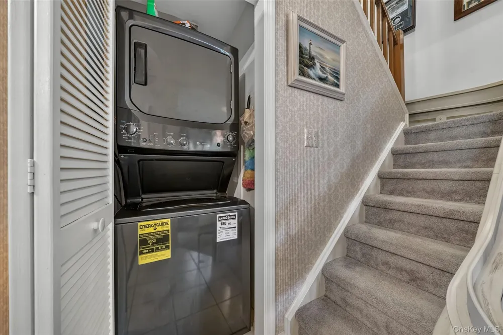 81 Lois Lane Monroe, NY 10950