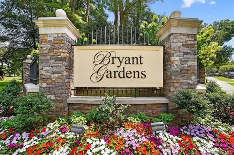 11 Bryant Crescent #2A