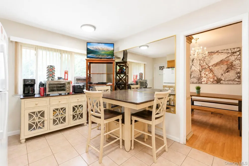 617 Granny Road Middle Island, NY 11953