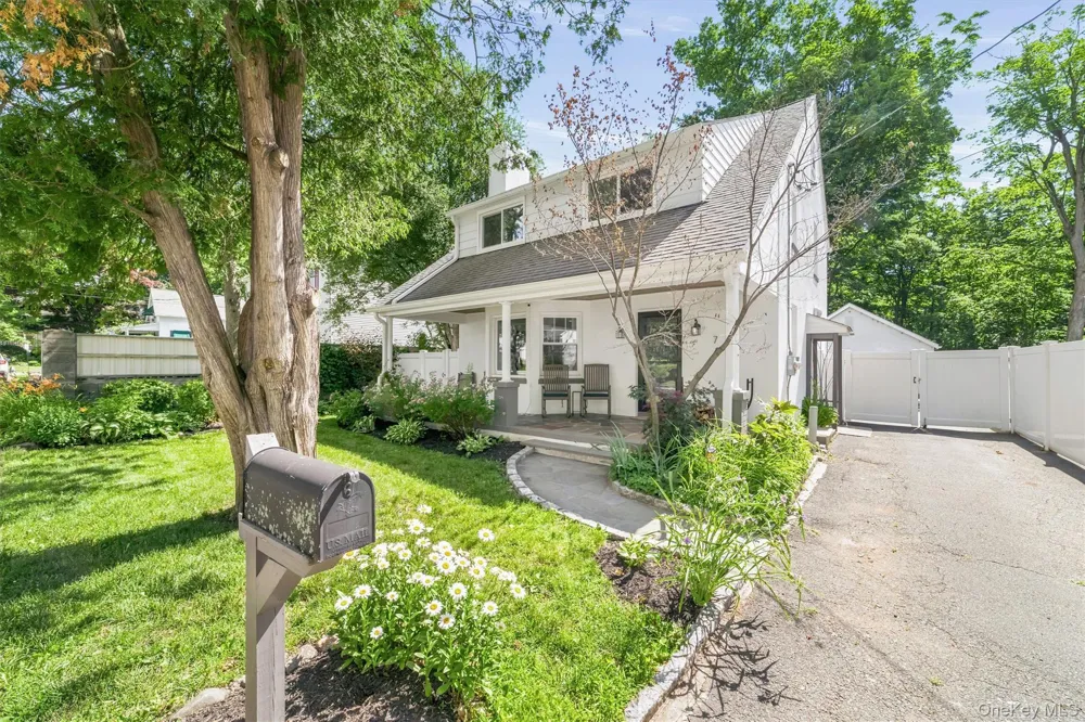 7 Brook Place Ossining, NY 10562