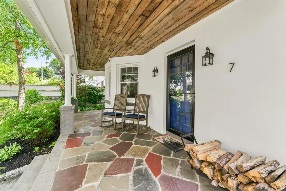 7 Brook Place Ossining, NY 10562