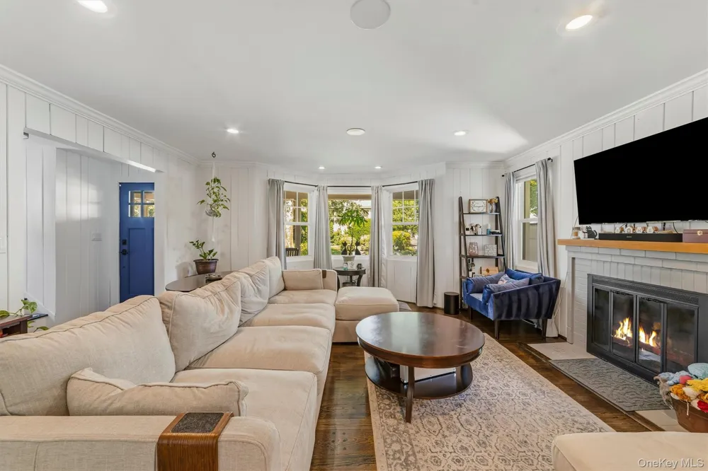 7 Brook Place Ossining, NY 10562