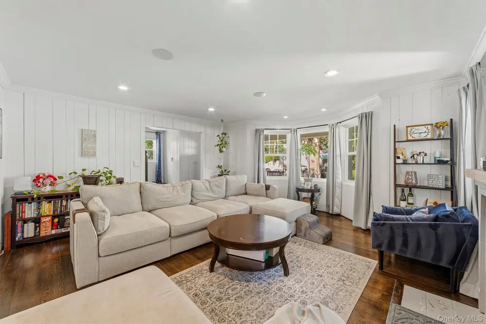7 Brook Place Ossining, NY 10562