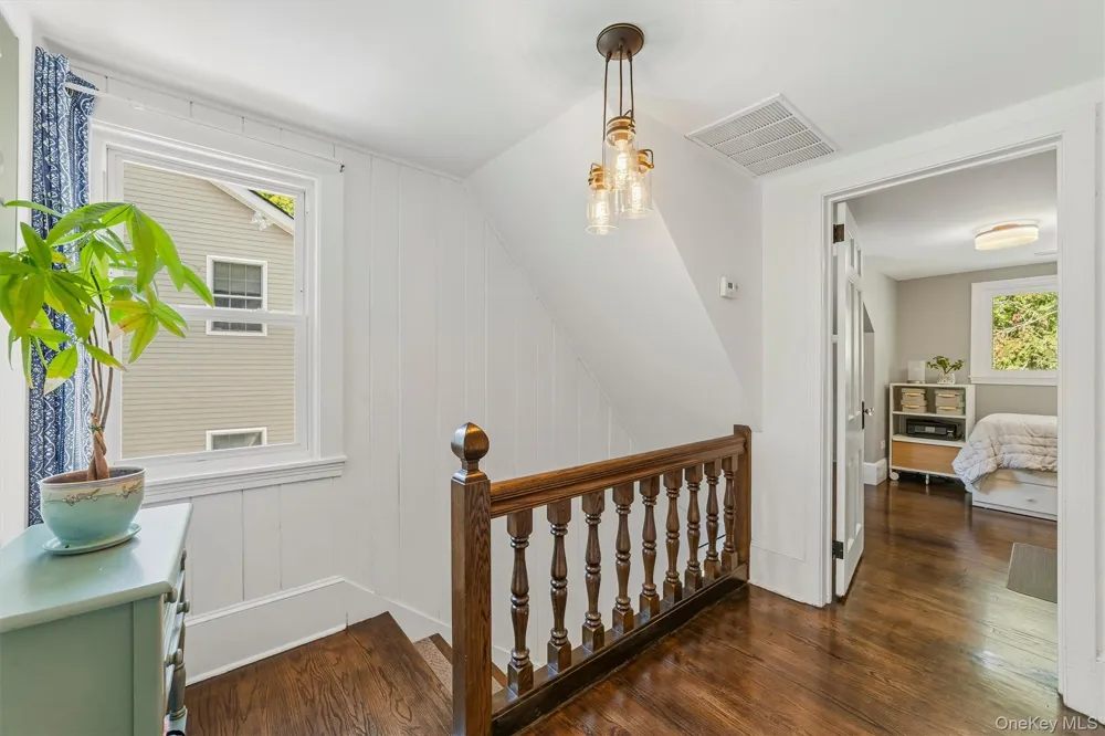 7 Brook Place Ossining, NY 10562