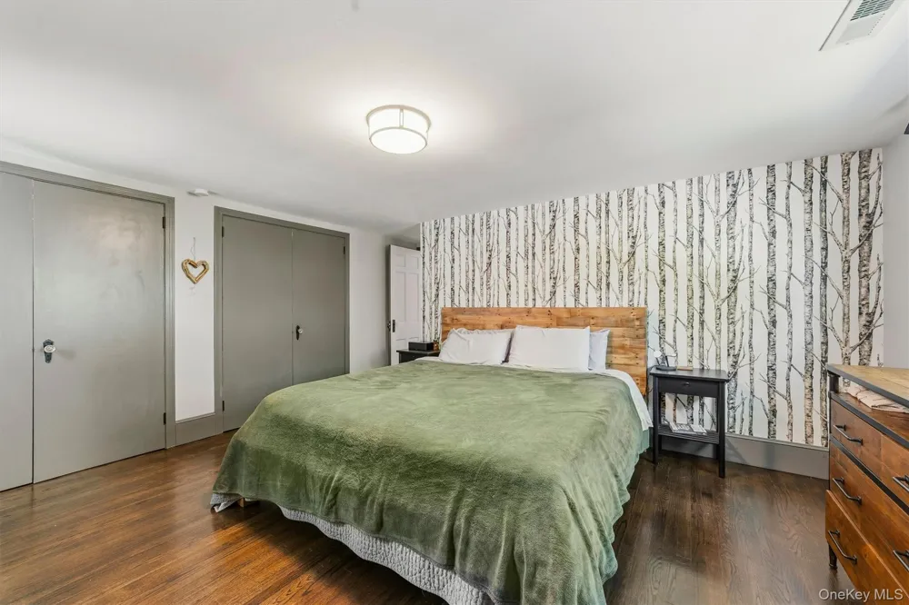 7 Brook Place Ossining, NY 10562