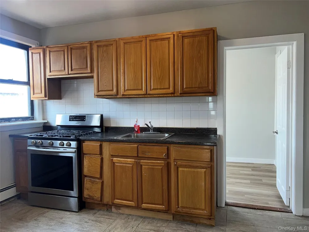 299 E. Third Street #Second floor Mount Vernon, NY 10553