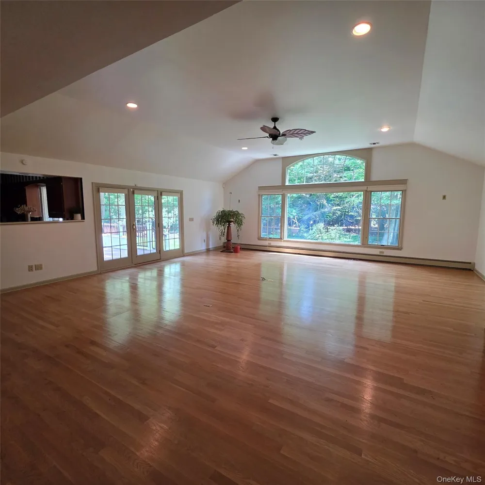 9 Cliff Road Port Jefferson Village, NY 11777