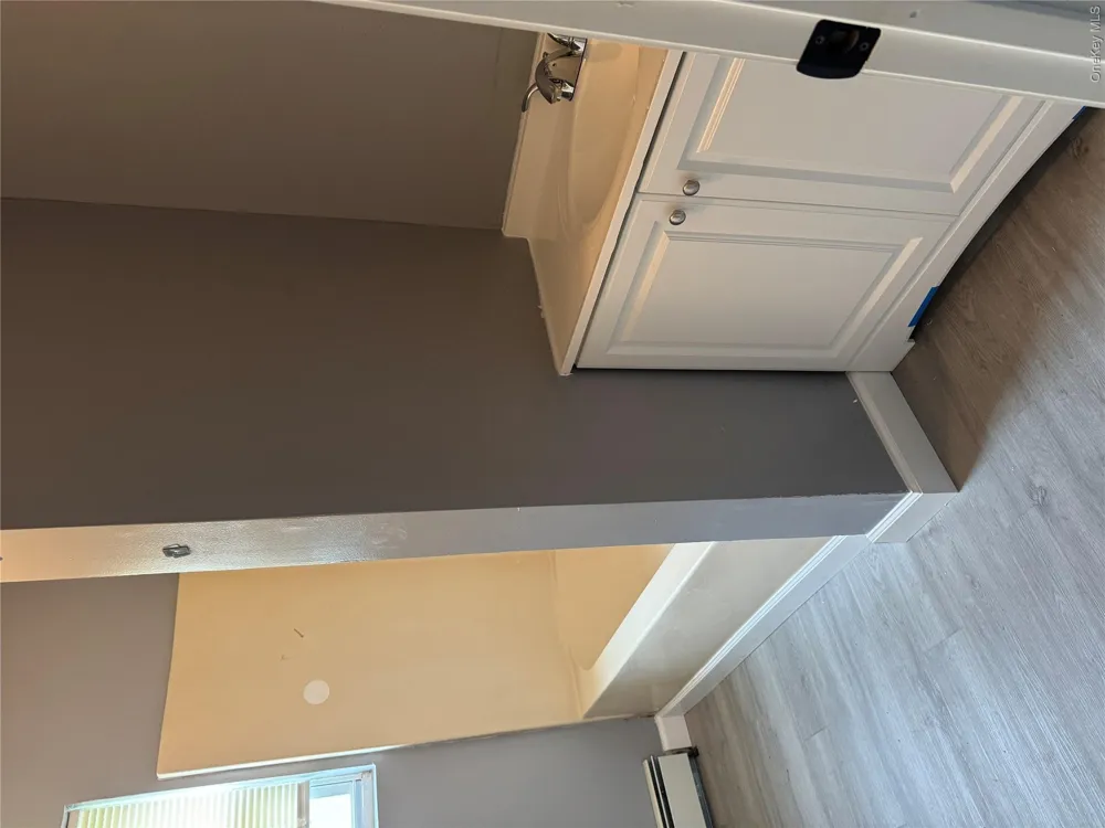 806 Bayview Avenue Amityville, NY 11701