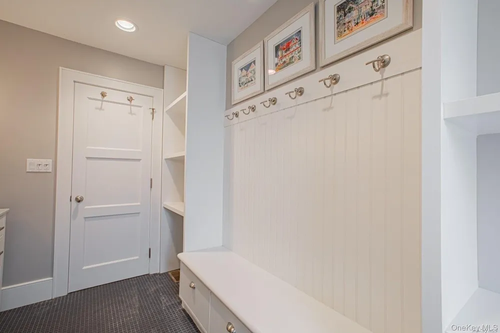11A Captree Babylon, NY 11702