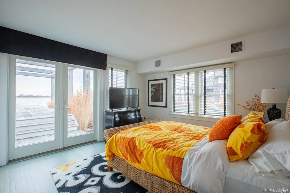 11A Captree Babylon, NY 11702