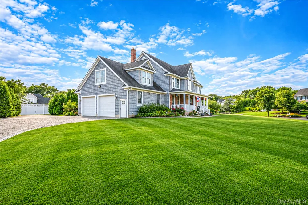 143 Meadow Path Wading River, NY 11792