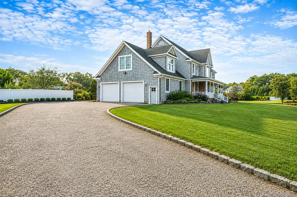 143 Meadow Path Wading River, NY 11792