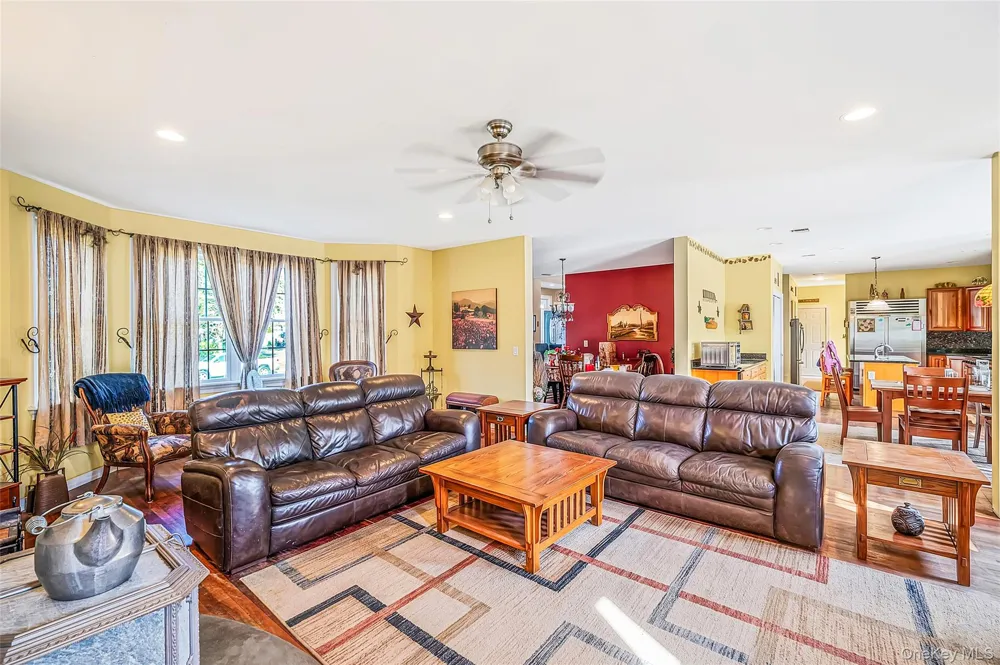 143 Meadow Path Wading River, NY 11792