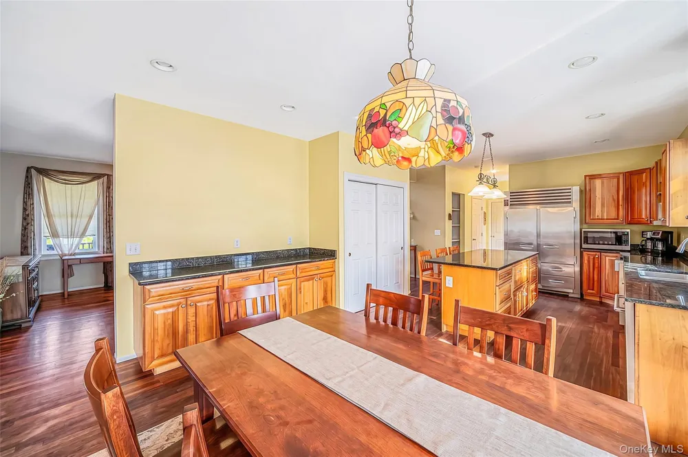 143 Meadow Path Wading River, NY 11792