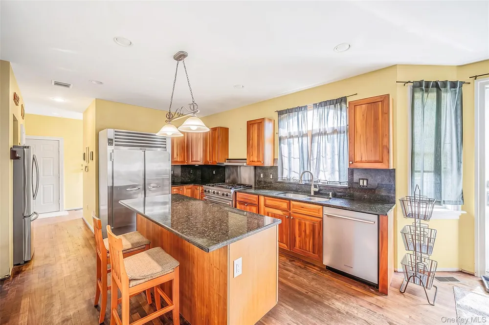 143 Meadow Path Wading River, NY 11792