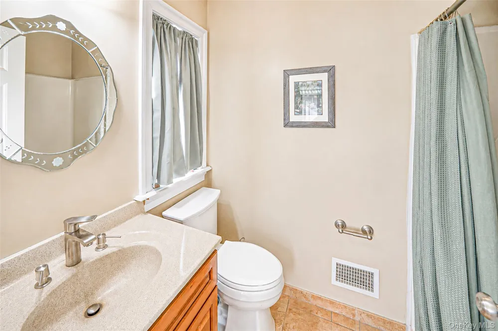 143 Meadow Path Wading River, NY 11792