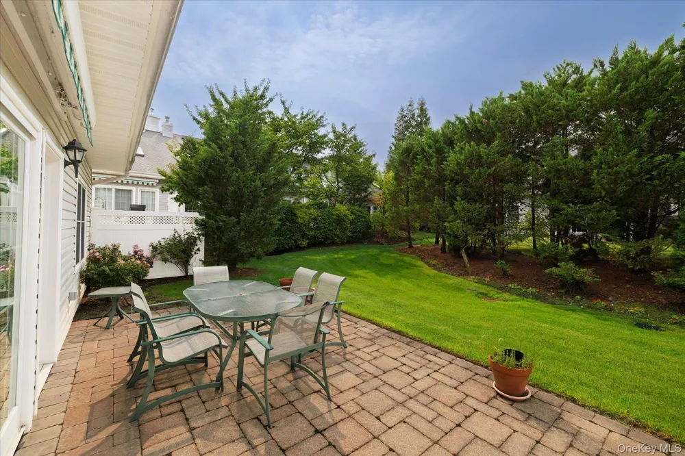 196 Pond View Drive Port Washington, NY 11050