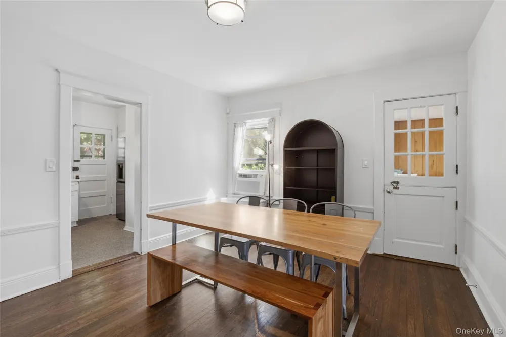 222 Carol Avenue #Right Side Pelham, NY 10803