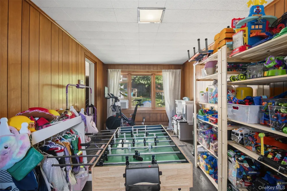 222 Carol Avenue #Right Side Pelham, NY 10803