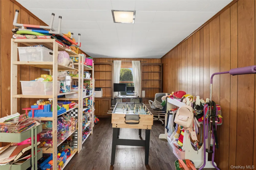 222 Carol Avenue #Right Side Pelham, NY 10803