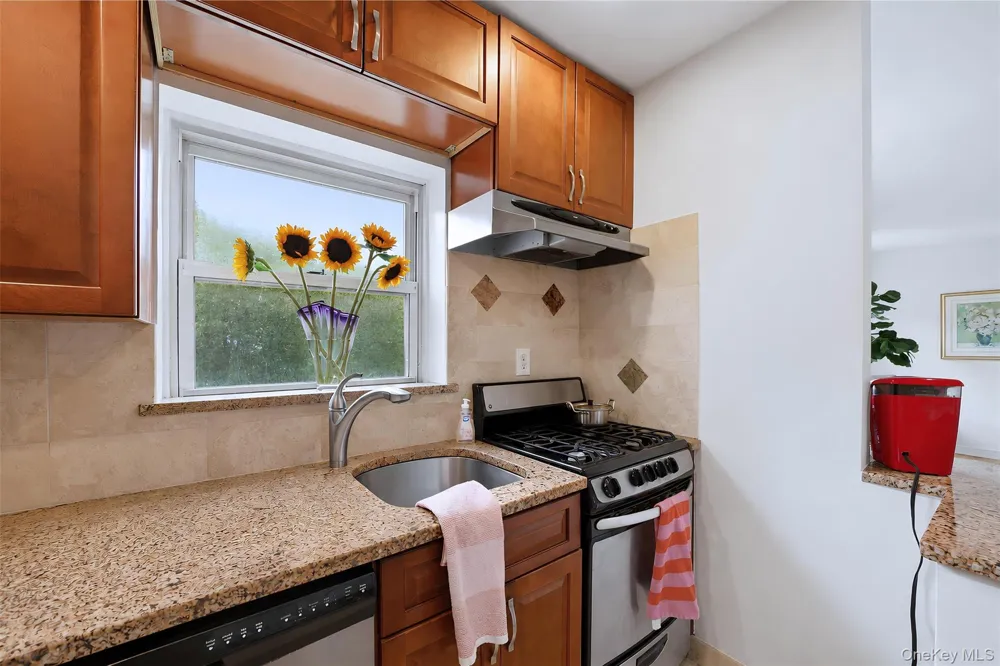 330 S Broadway #B11 Tarrytown, NY 10591
