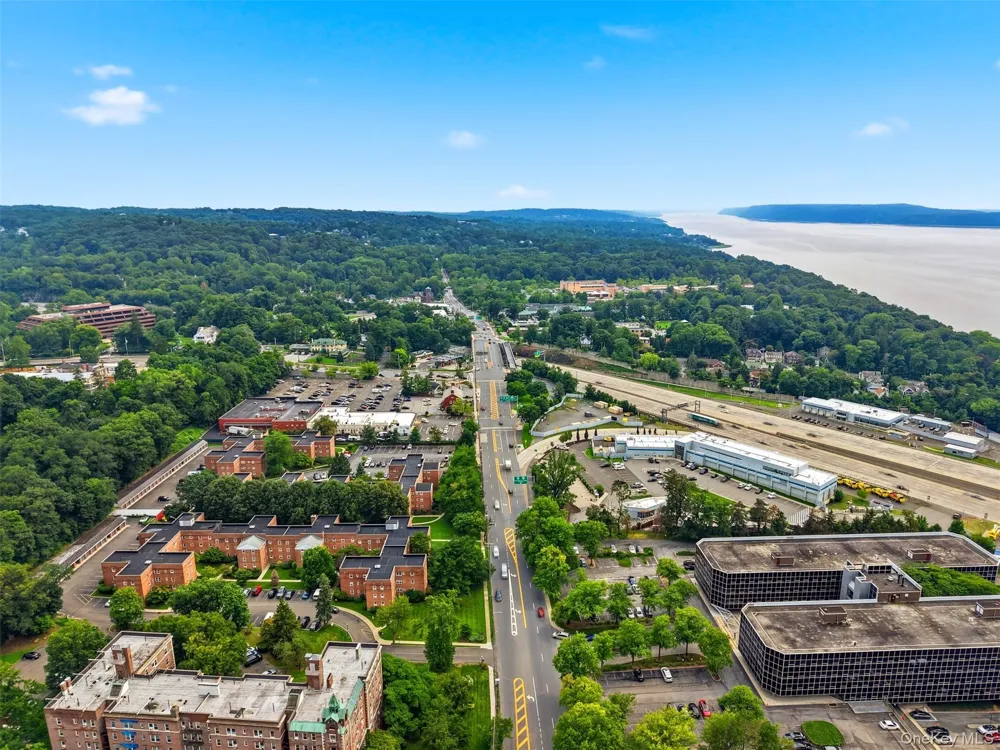 330 S Broadway #B11 Tarrytown, NY 10591