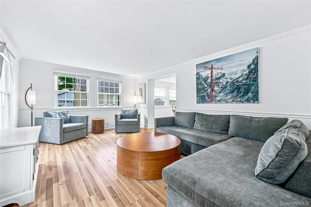 8 High Meadow Lane Jamesport, NY 11947