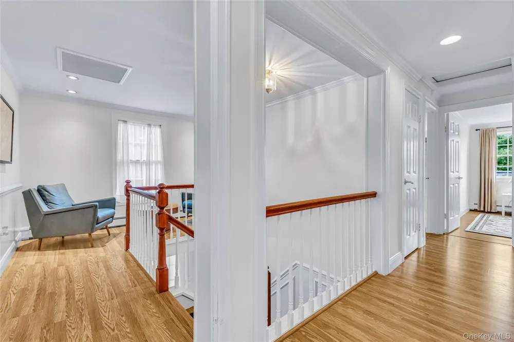 8 High Meadow Lane Jamesport, NY 11947