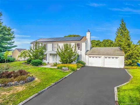 8 High Meadow Lane