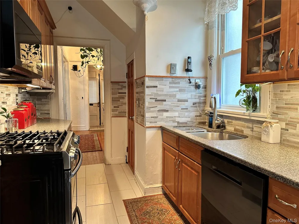 129 Urban Street Mount Vernon, NY 10552