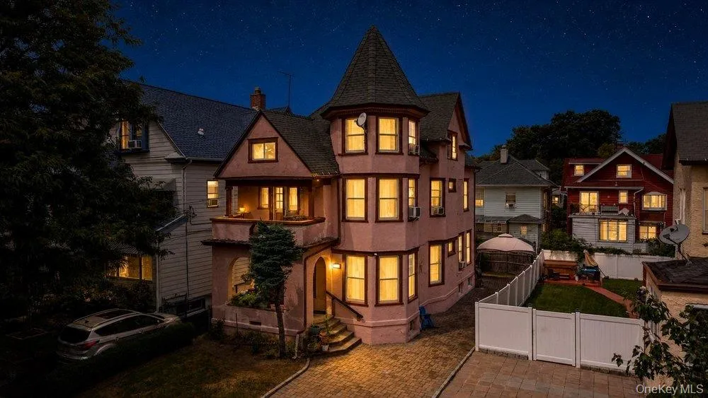 129 Urban Street Mount Vernon, NY 10552