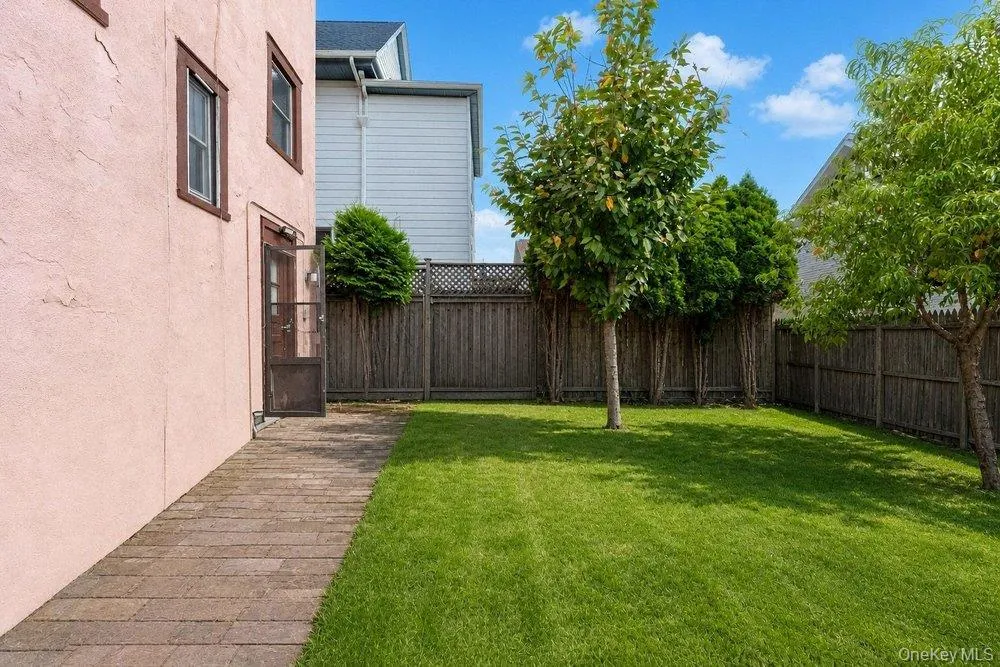 129 Urban Street Mount Vernon, NY 10552