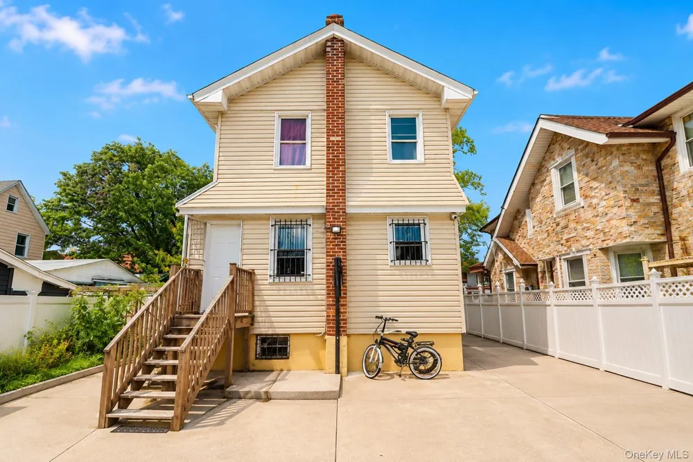 109-49 123rd St South Ozone Park, NY 11420