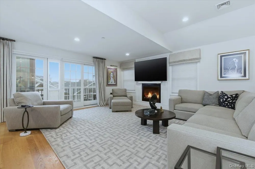 97 Wisconsin Street Long Beach, NY 11561