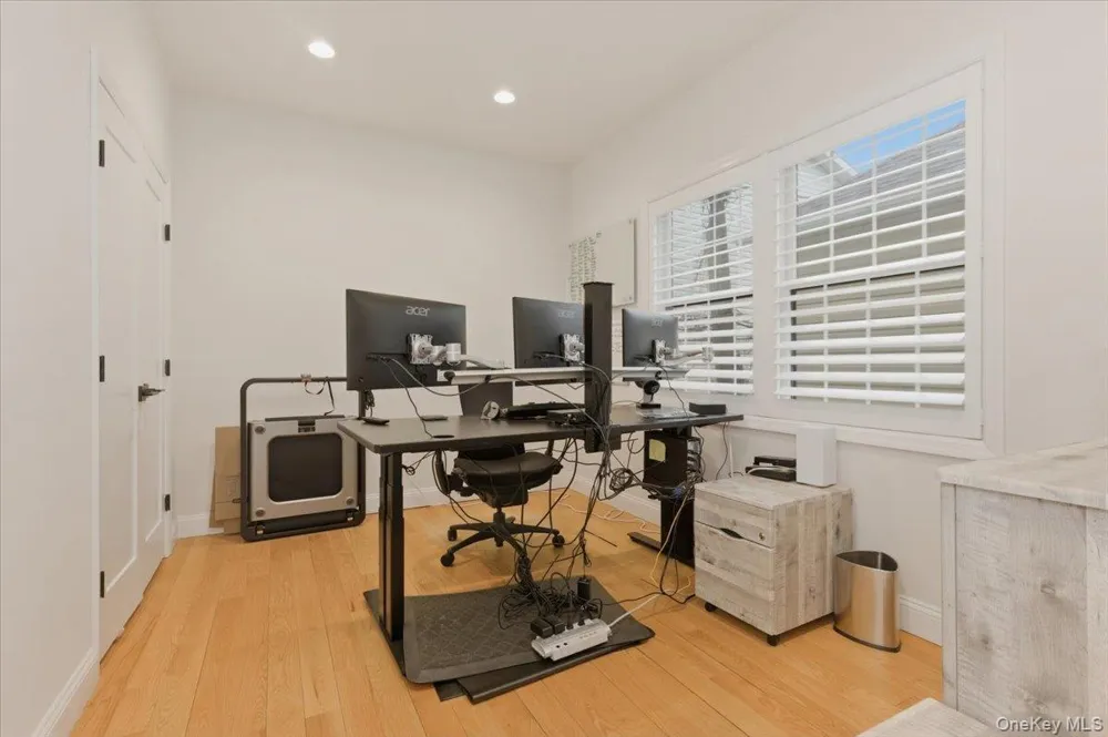 97 Wisconsin Street Long Beach, NY 11561