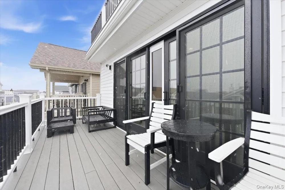 97 Wisconsin Street Long Beach, NY 11561